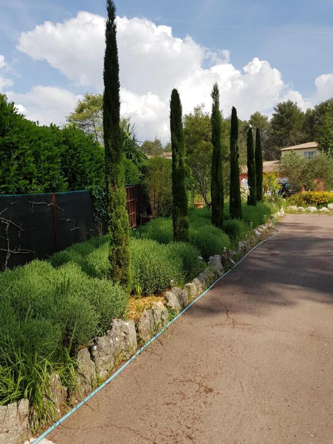Mas D'Azur Bed and Breakfast Roquefort-les-Pins Exteriör bild