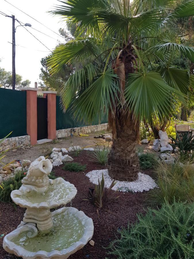 Mas D'Azur Bed and Breakfast Roquefort-les-Pins Exteriör bild