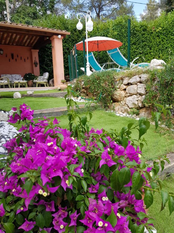 Mas D'Azur Bed and Breakfast Roquefort-les-Pins Exteriör bild