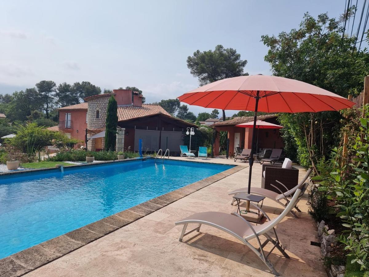 Mas D'Azur Bed and Breakfast Roquefort-les-Pins Exteriör bild