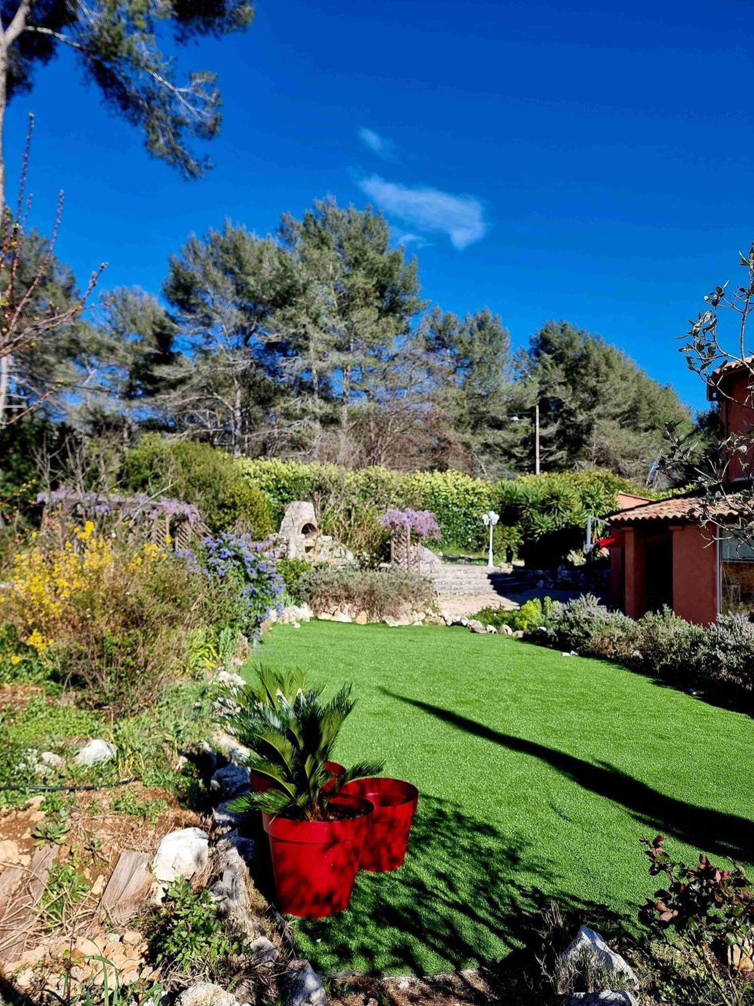 Mas D'Azur Bed and Breakfast Roquefort-les-Pins Exteriör bild