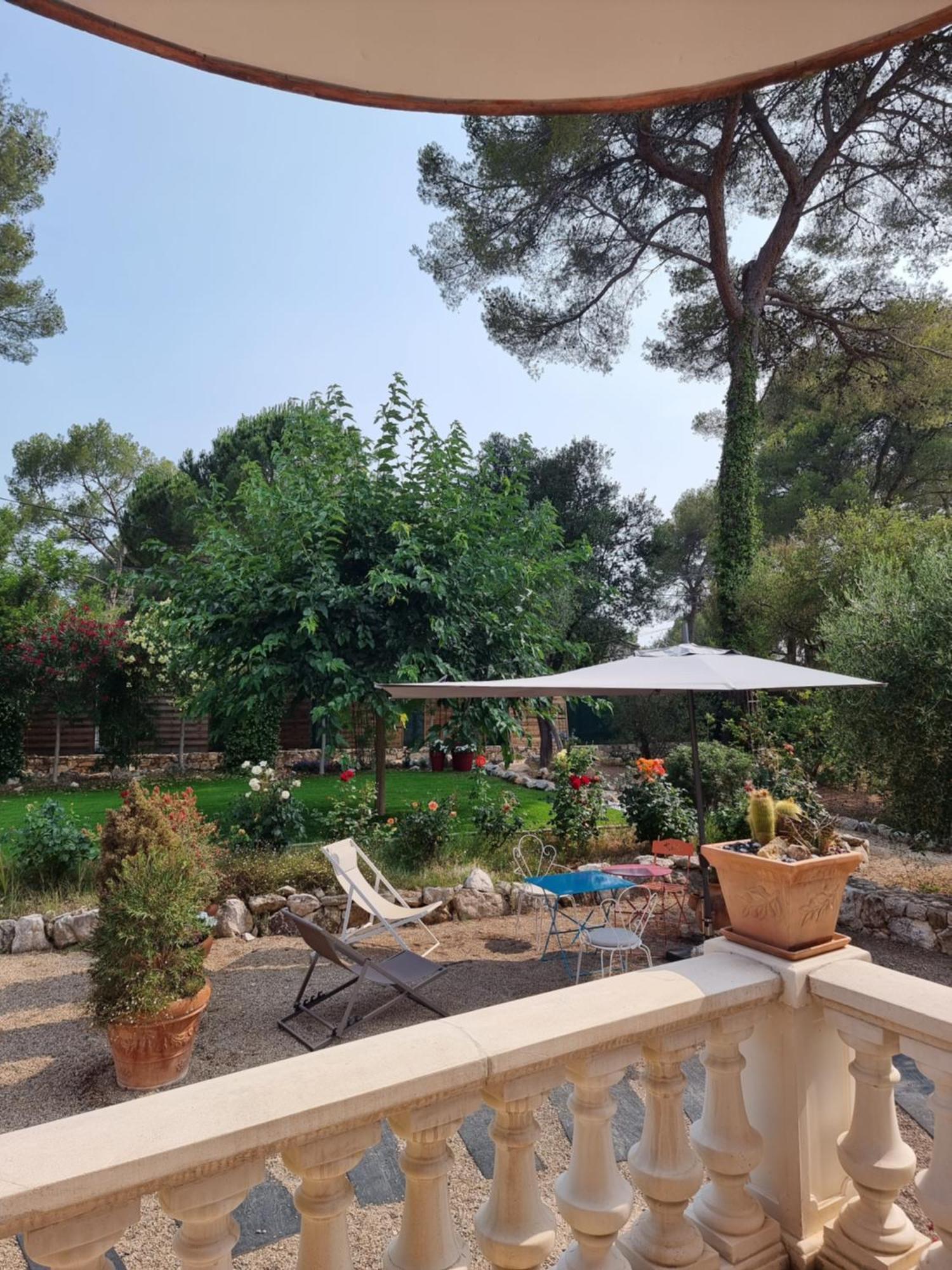 Mas D'Azur Bed and Breakfast Roquefort-les-Pins Exteriör bild