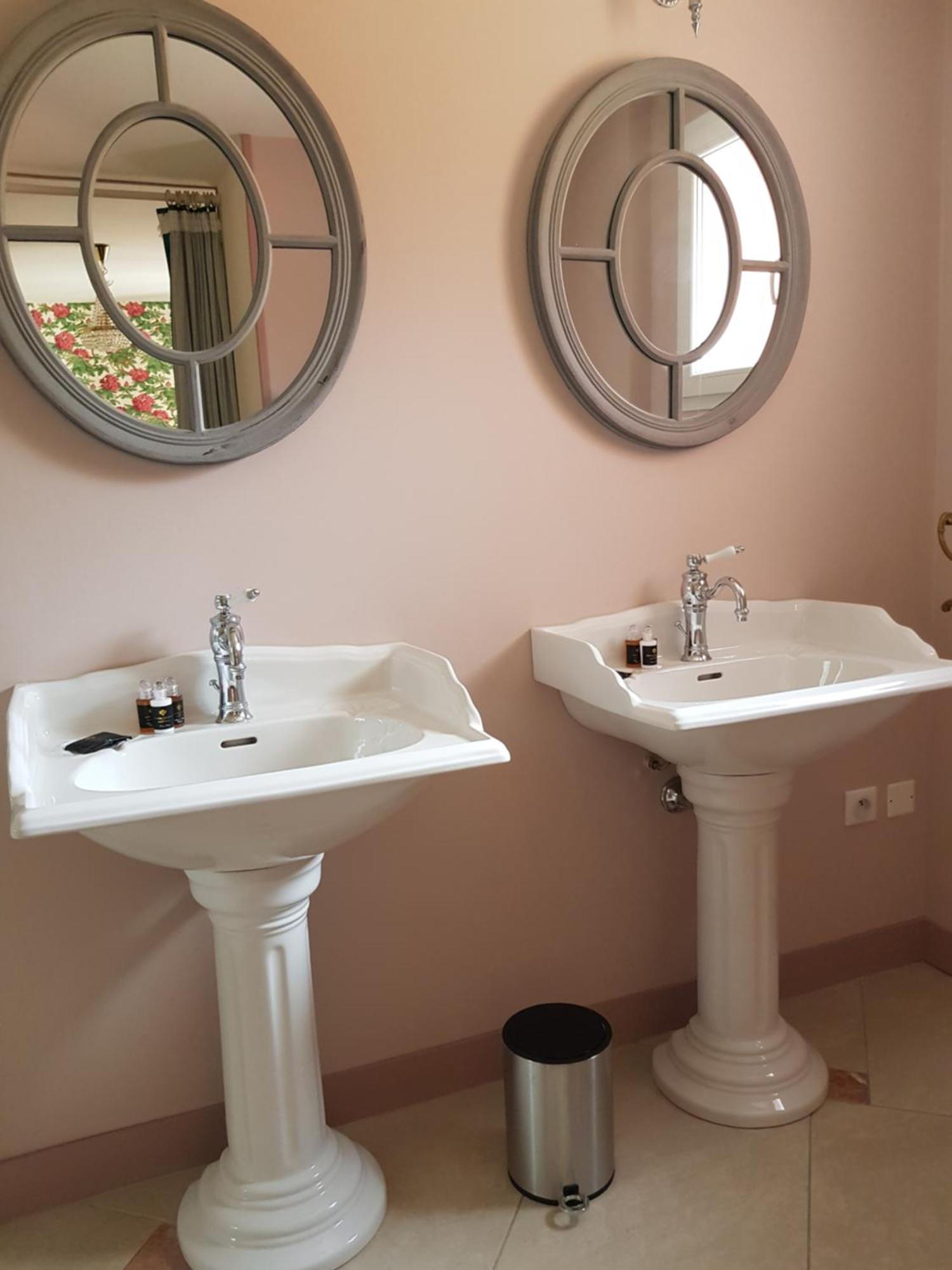 Mas D'Azur Bed and Breakfast Roquefort-les-Pins Exteriör bild