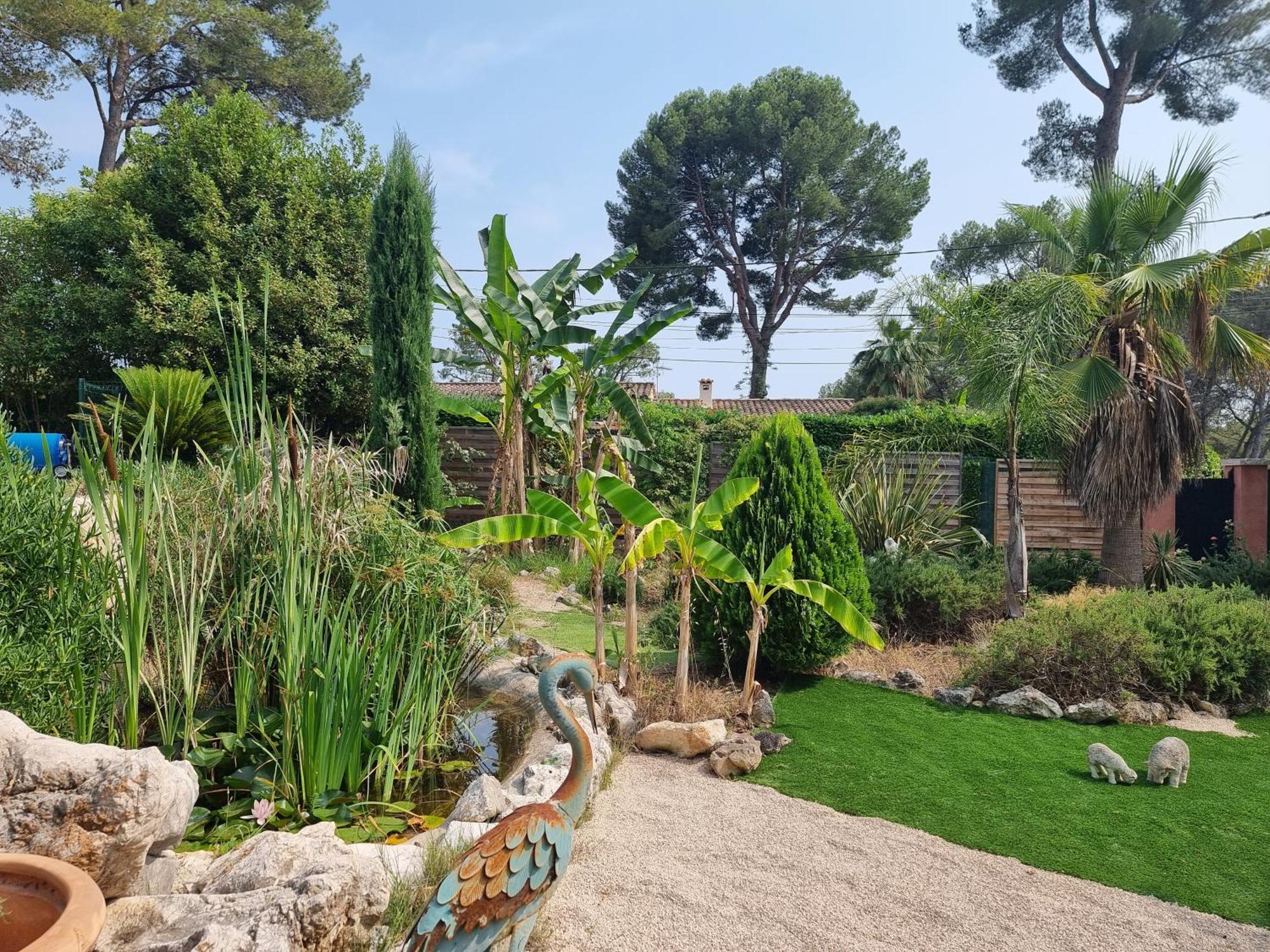 Mas D'Azur Bed and Breakfast Roquefort-les-Pins Exteriör bild